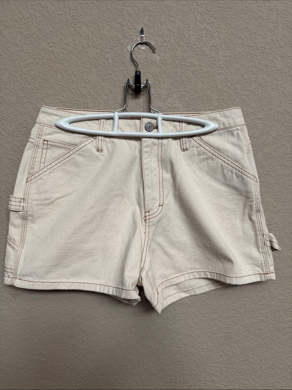 Dickies Carpenter Shorts Cream Contrast Stitch Size 5/27 NWOT